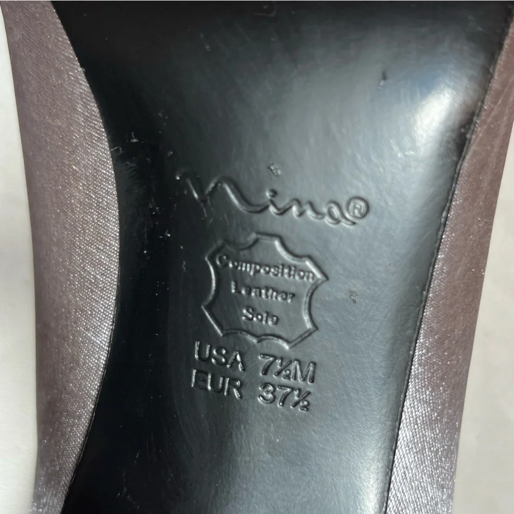 Nina Fulvia Women's Light Pewter Satin Ruffle Peep Toe Pump Heels - US 7.5 EUC